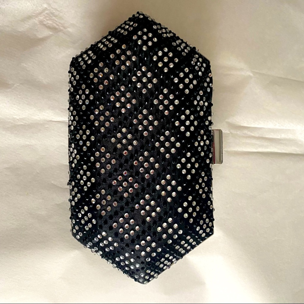 “Charming Charlie” hexagon clutch